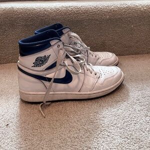 Jordan 1 metallic navy
